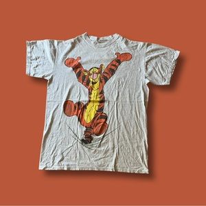 Vintage Disney Winnie the Pooh Tigger shirt